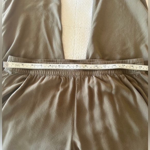 Divided H&M Jogger Pants Olive Army Green Pull On Elastic Waist Pockets size 10 - Picture 14 of 15